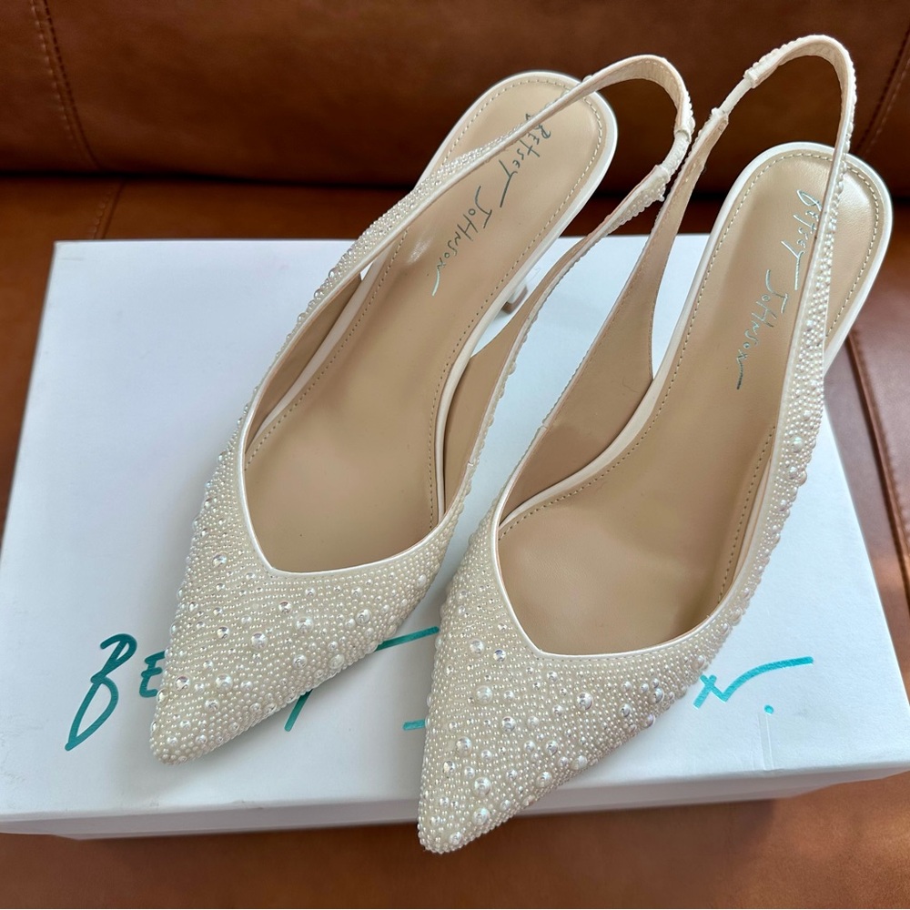 Betsey Johnson Cream Slingback Heels